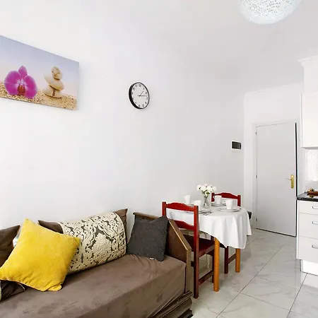 アパート Un Descanso 2-2